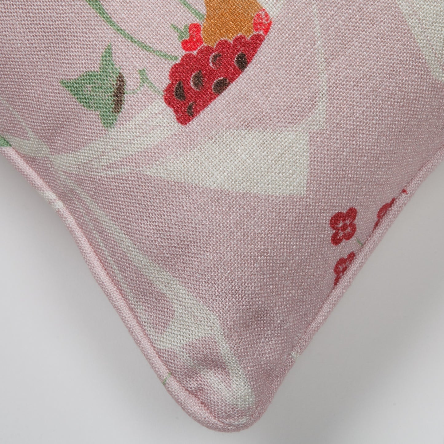 Napkin/Fruit print cushion, confetti/white