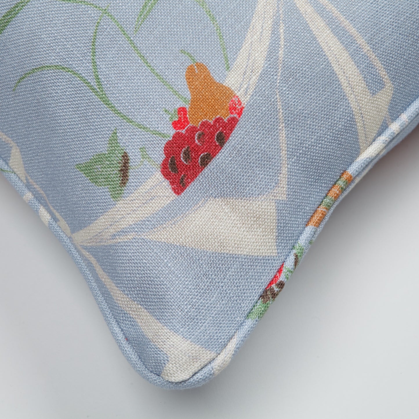 Napkin/Fruit print cushion, wedgwood/white