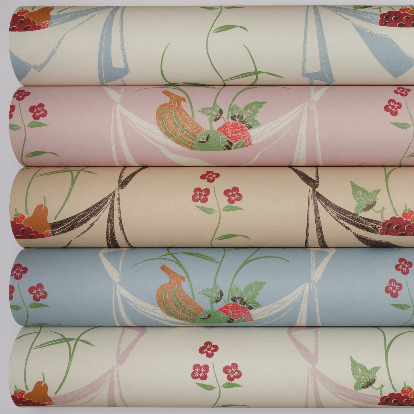 Napkin/Fruit Wallpaper, white/wedgwood